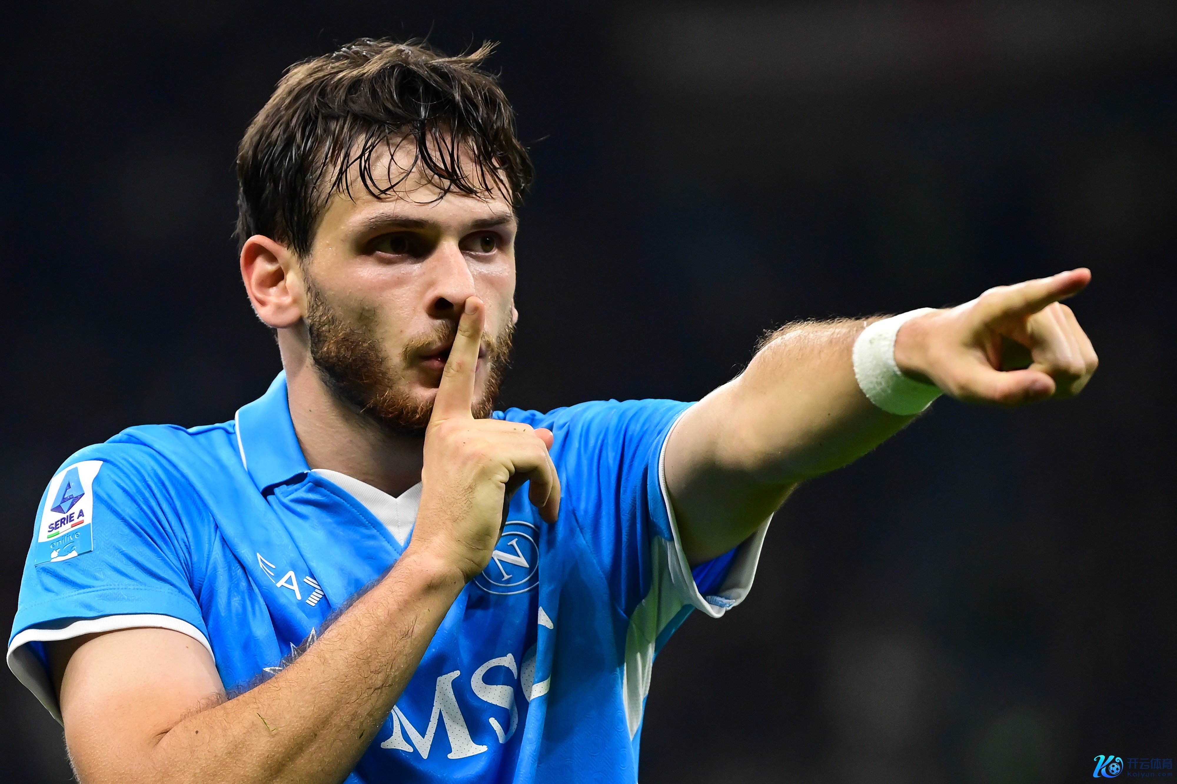 意太空:那不勒斯开出续约年薪+奖金为600万欧体育集锦,K77条款800万欧